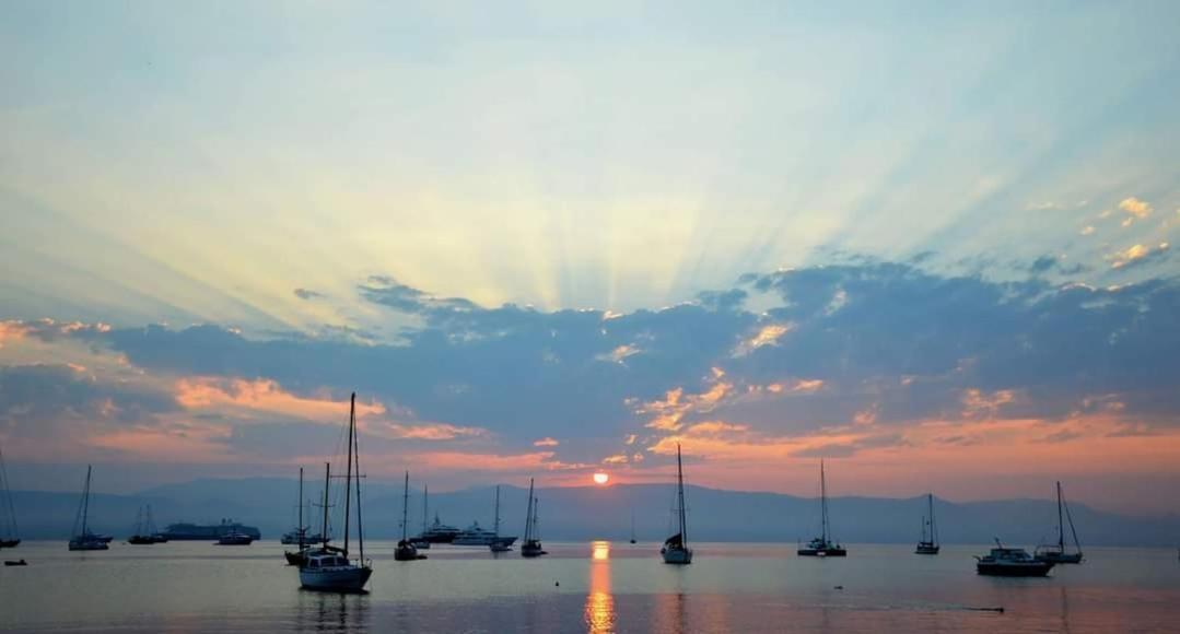 Garitsa Skyview Corfu Apartment Anemomylos